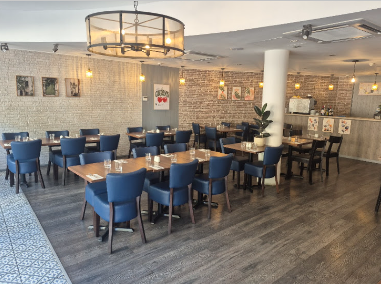 Siesta Café dining room in Windsor